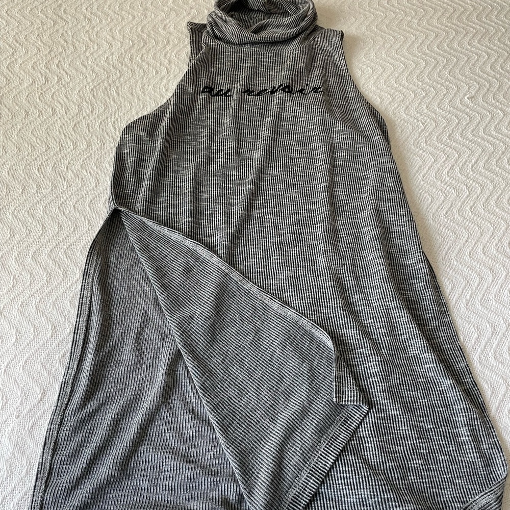 Forever 21 Striped Gray Turtleneck Top